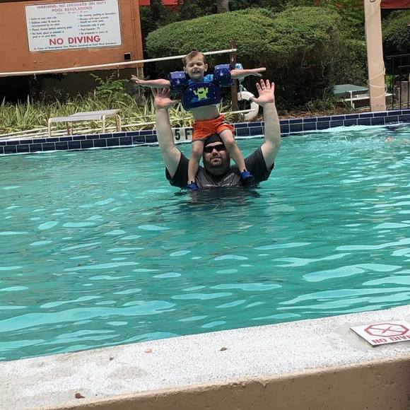 Meet your Posher, Derek - Picture 1 of 1